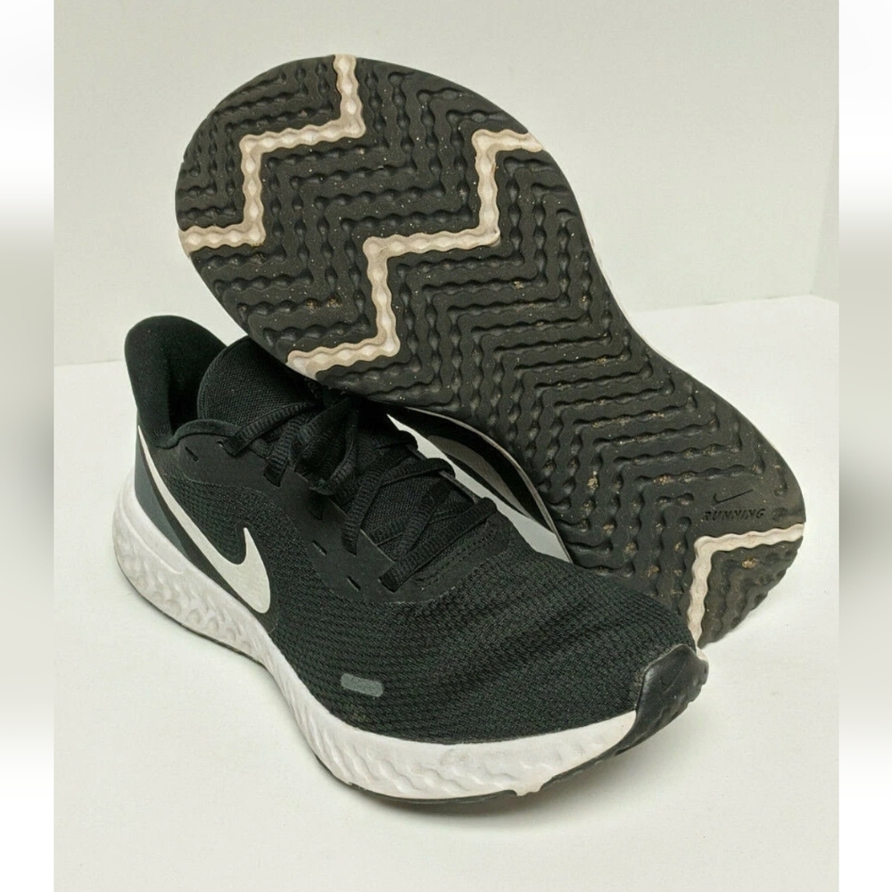 Nike Revolution 5 Running Shoes, Black/White, Women's 9.5 M - Picture 2 of 6